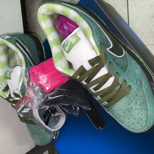 Green Lobster Sb’s